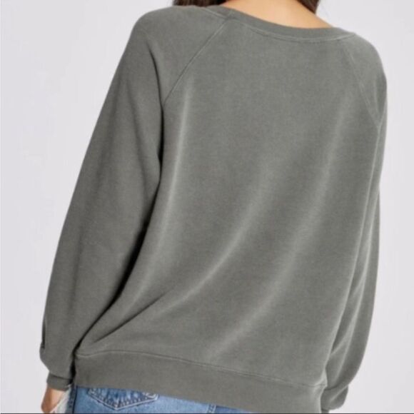 WILDFOX SWEATSHIRT YOU ENCHANT ME SIZE XS NWT - Picture 3 of 6